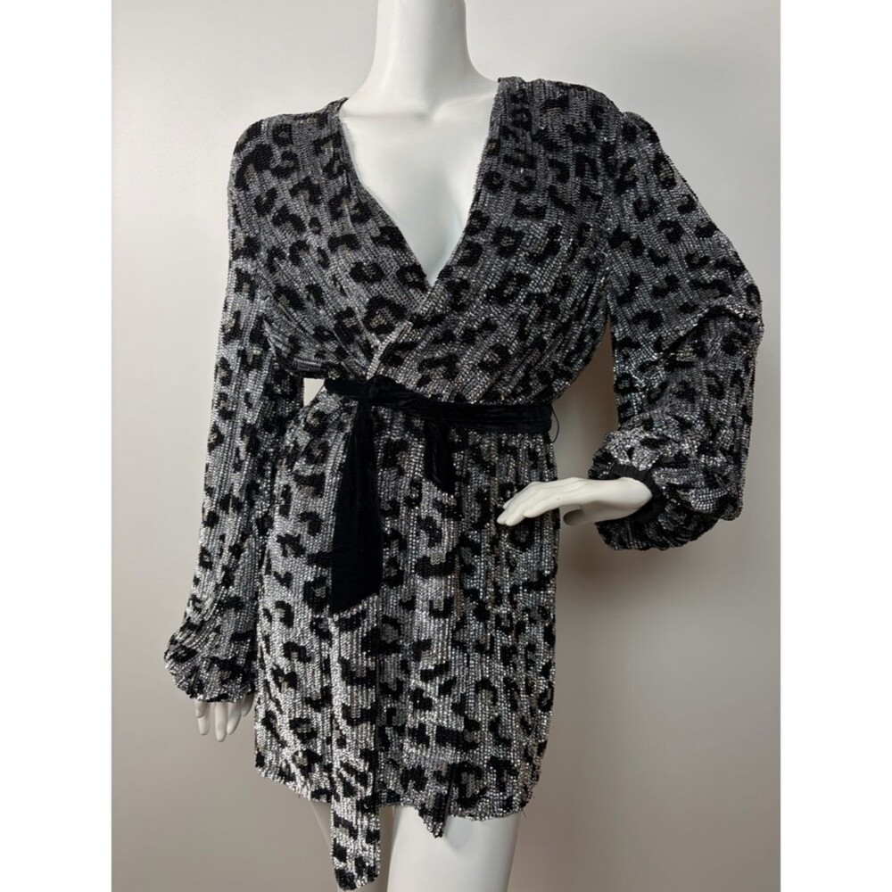 Retrofete Gabrielle Sequin Robe Dress Size XS in Silver Leopard